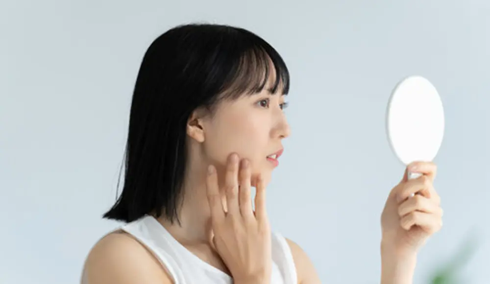 肌に効果があるか気にしている人の画像